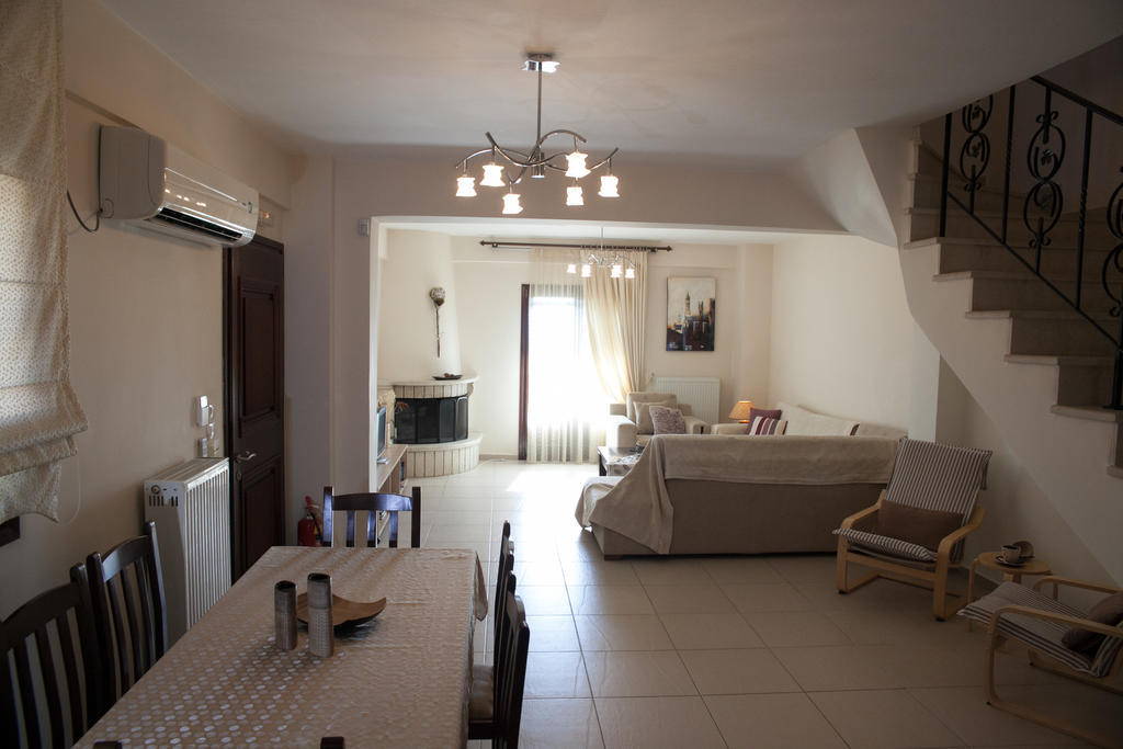 Venetiko Villas นาฟปาคตอส ห้อง รูปภาพ