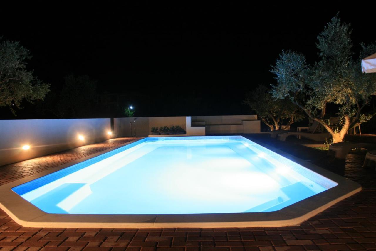 Venetiko Villas นาฟปาคตอส ภายนอก รูปภาพ